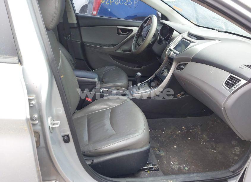 Photo 5 of 2013 Hyundai Elantra LIMITED (VIN 5NPDH4AE0DH184344)