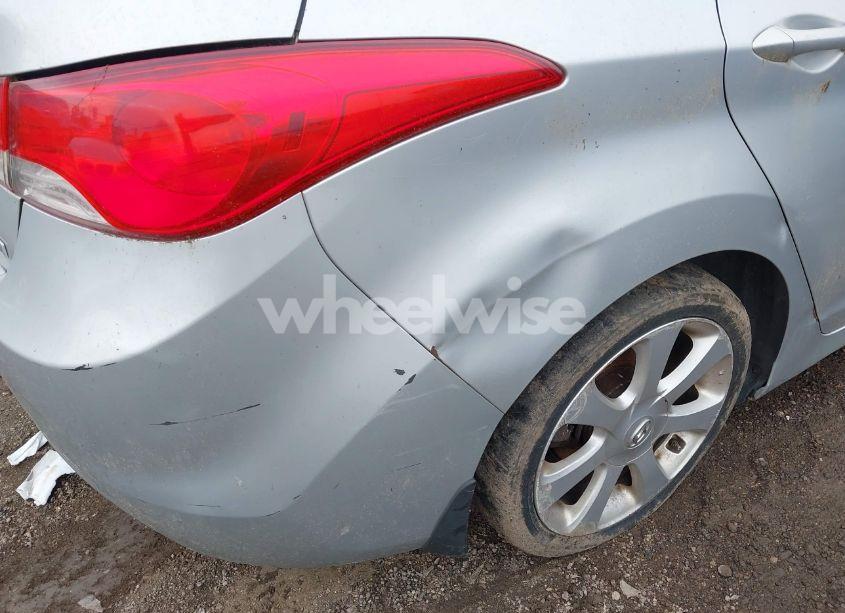 Photo 6 of 2013 Hyundai Elantra LIMITED (VIN 5NPDH4AE0DH184344)