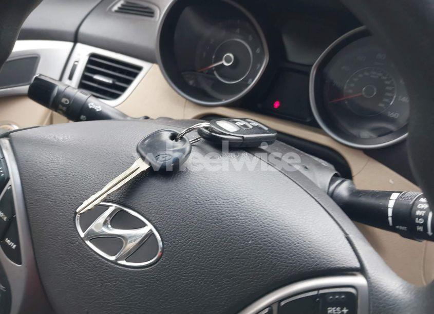 Photo 11 of 2013 Hyundai Elantra GLS (VIN 5NPDH4AE0DH196591)