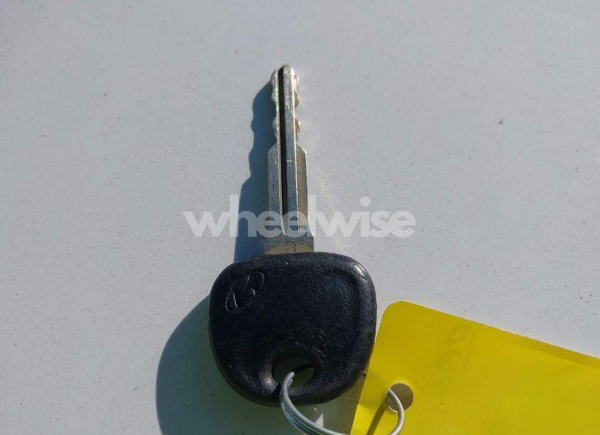 Photo 11 of 2013 Hyundai Elantra GLS (VIN 5NPDH4AE0DH204270)