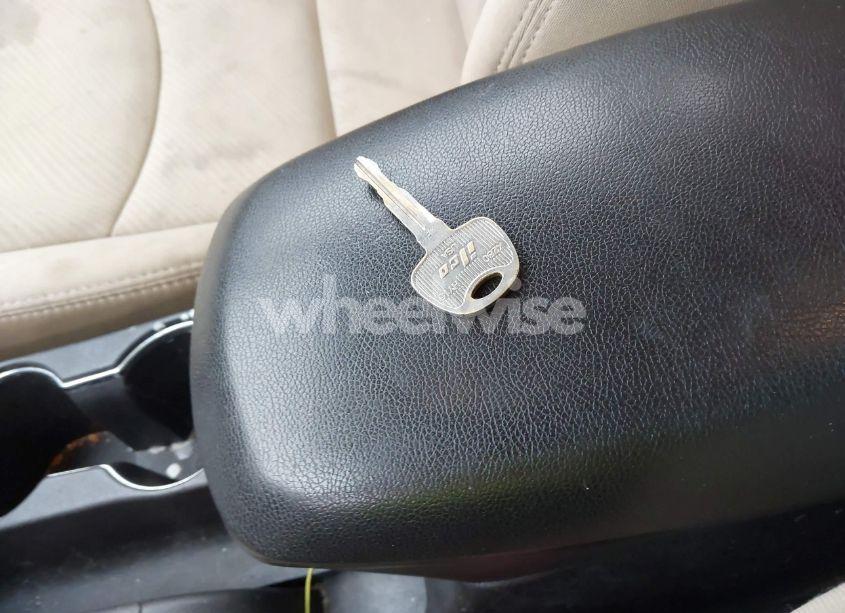 Photo 11 of 2013 Hyundai Elantra GLS (VIN 5NPDH4AE0DH228133)