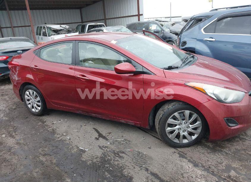 Photo 13 of 2013 Hyundai Elantra GLS (VIN 5NPDH4AE0DH228133)