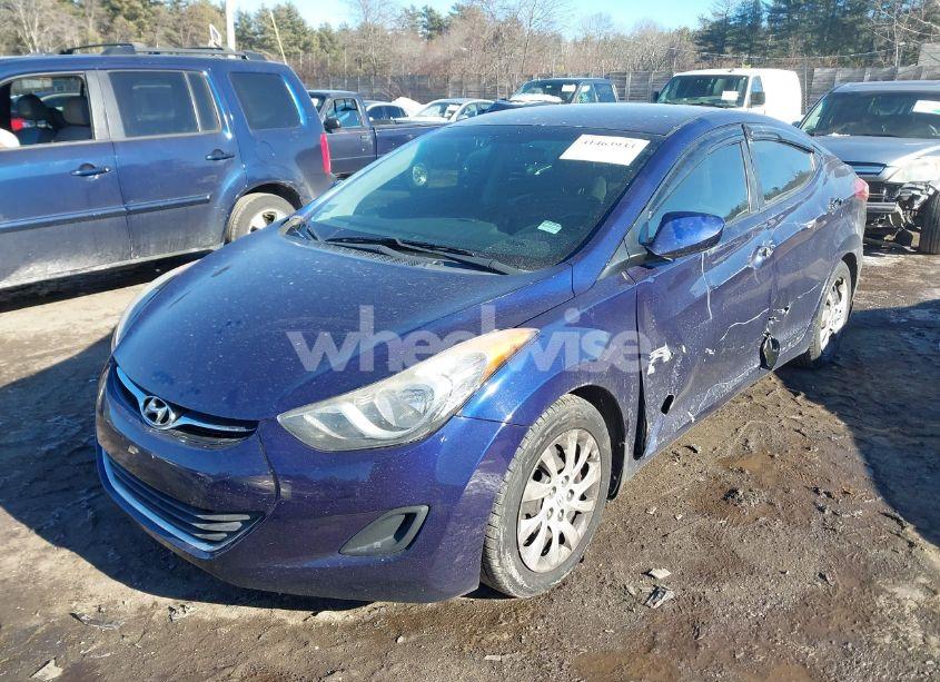 Photo 2 of 2013 Hyundai Elantra GLS (VIN 5NPDH4AE0DH229248)
