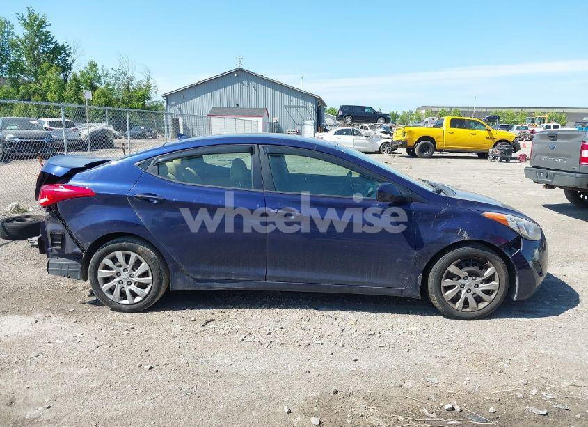 Photo 13 of 2013 Hyundai Elantra GLS (VIN 5NPDH4AE0DH229430)