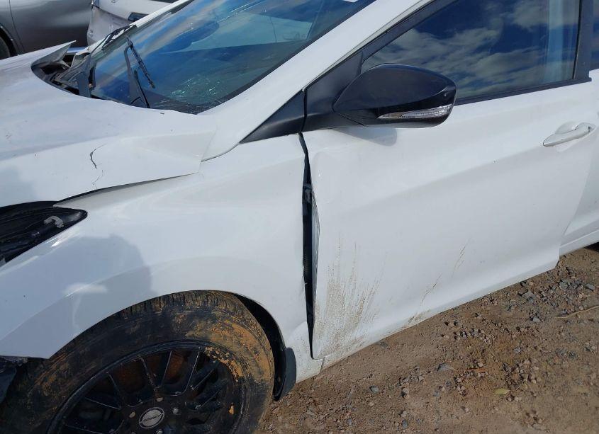 Photo 13 of 2013 Hyundai Elantra LIMITED (VIN 5NPDH4AE0DH237611)