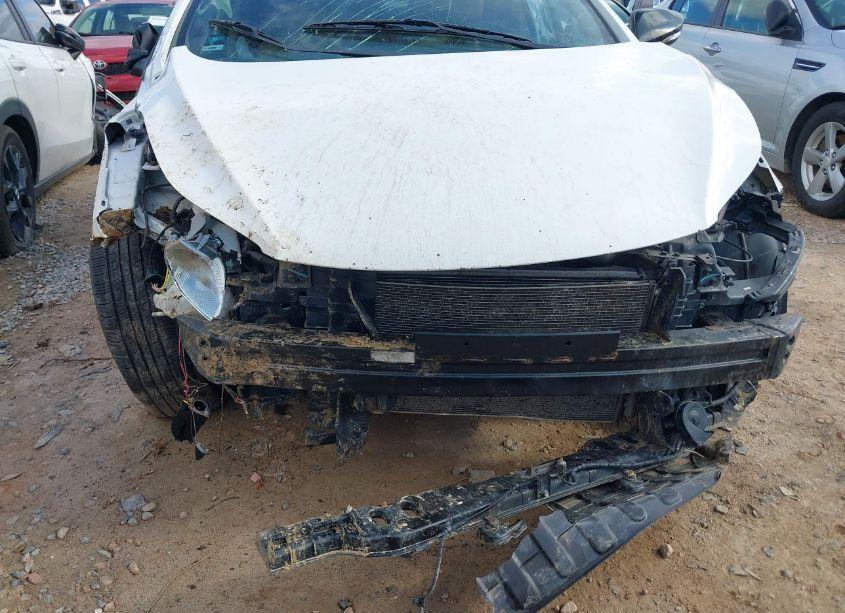 Photo 6 of 2013 Hyundai Elantra LIMITED (VIN 5NPDH4AE0DH237611)