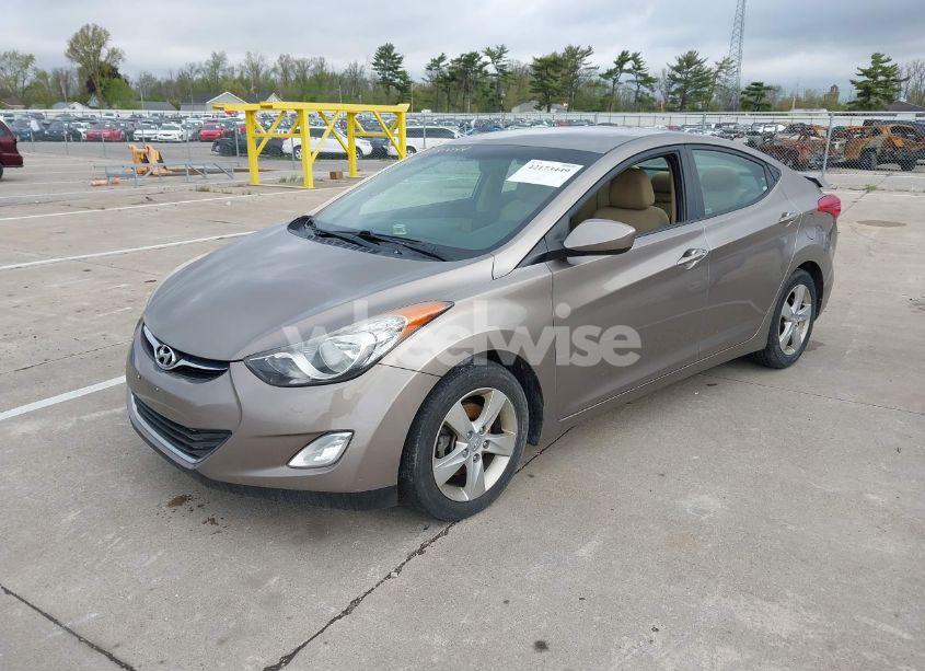 Photo 2 of 2013 Hyundai Elantra GLS (VIN 5NPDH4AE0DH238595)