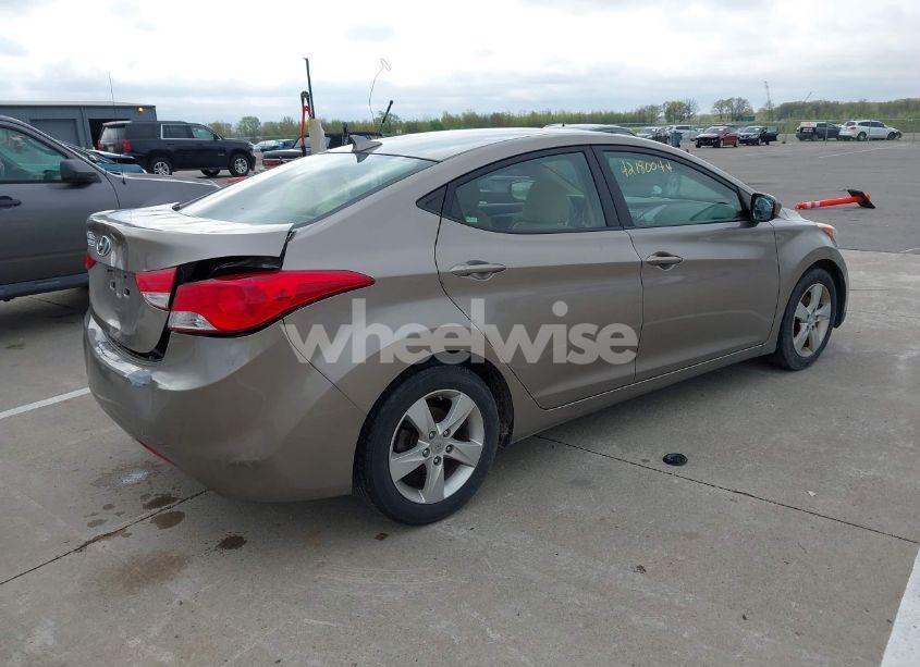 Photo 4 of 2013 Hyundai Elantra GLS (VIN 5NPDH4AE0DH238595)