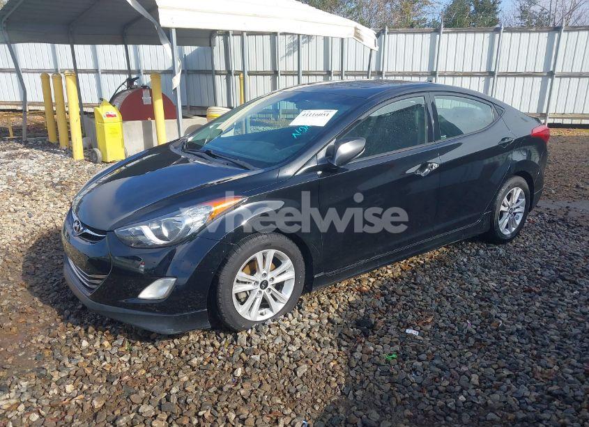 Photo 2 of 2013 Hyundai Elantra LIMITED (VIN 5NPDH4AE0DH239231)