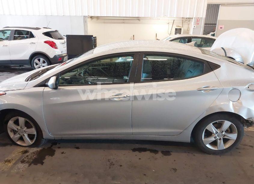 Photo 15 of 2013 Hyundai Elantra GLS (VIN 5NPDH4AE0DH249435)