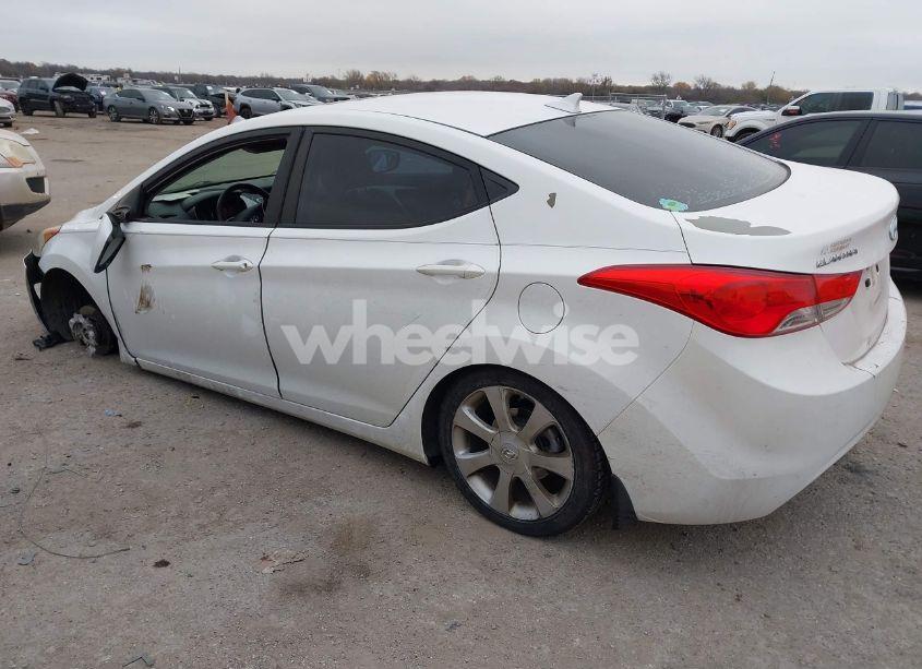 Photo 3 of 2013 Hyundai Elantra LIMITED (VIN 5NPDH4AE0DH252111)