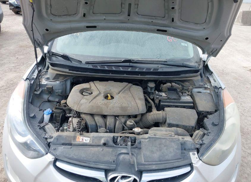 Photo 10 of 2013 Hyundai Elantra GLS (VIN 5NPDH4AE0DH268518)