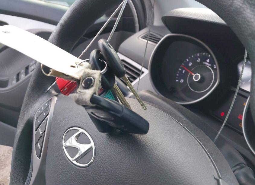 Photo 11 of 2013 Hyundai Elantra GLS (VIN 5NPDH4AE0DH268518)