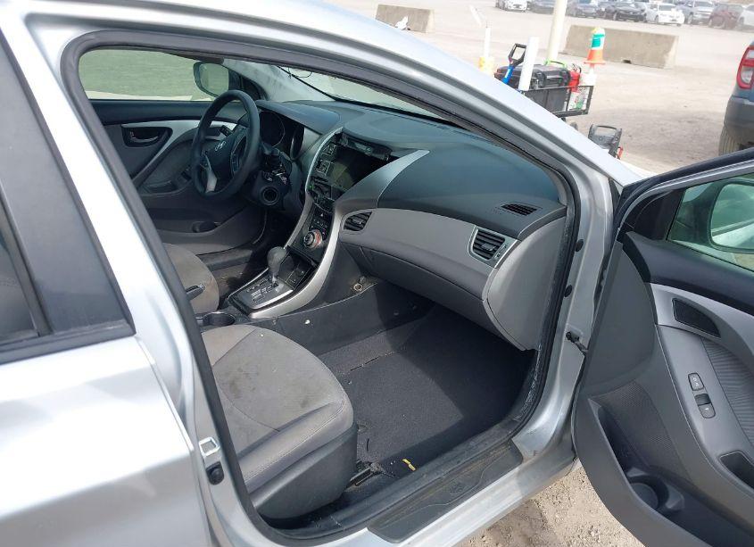 Photo 5 of 2013 Hyundai Elantra GLS (VIN 5NPDH4AE0DH268518)