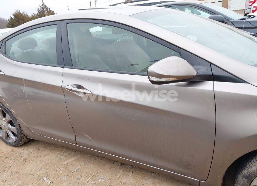 Photo 12 of 2013 Hyundai Elantra LIMITED (VIN 5NPDH4AE0DH271466)