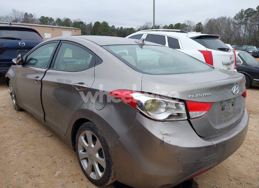 Photo 3 of 2013 Hyundai Elantra LIMITED (VIN 5NPDH4AE0DH271466)