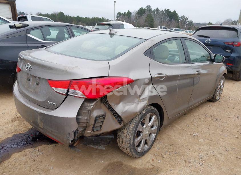 Photo 4 of 2013 Hyundai Elantra LIMITED (VIN 5NPDH4AE0DH271466)