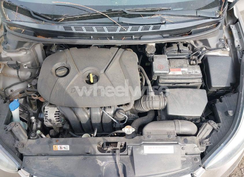 Photo 10 of 2013 Hyundai Elantra GLS (VIN 5NPDH4AE0DH289983)