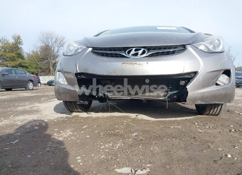 Photo 6 of 2013 Hyundai Elantra GLS (VIN 5NPDH4AE0DH289983)