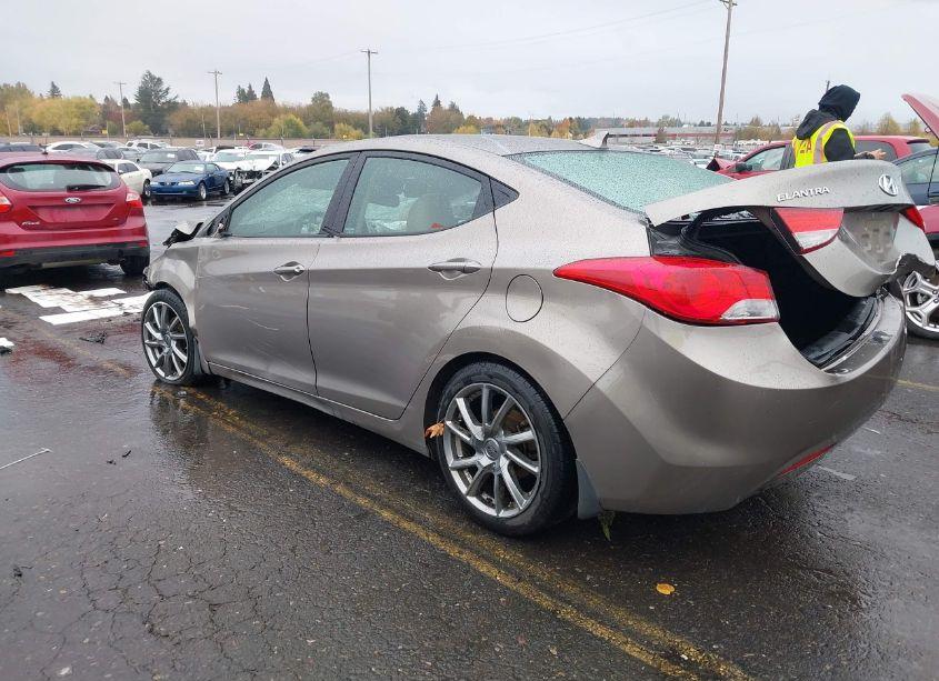 Photo 3 of 2013 Hyundai Elantra LIMITED (VIN 5NPDH4AE0DH291913)