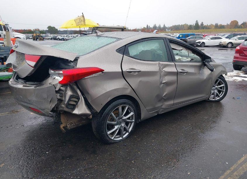 Photo 4 of 2013 Hyundai Elantra LIMITED (VIN 5NPDH4AE0DH291913)