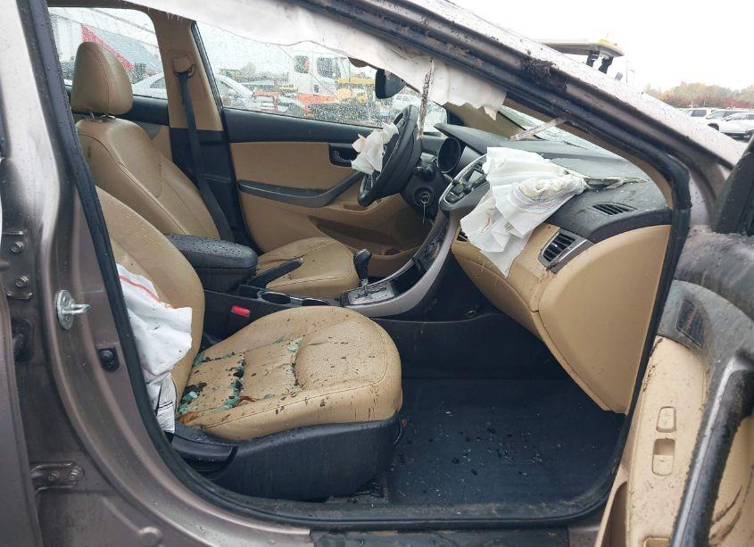 Photo 5 of 2013 Hyundai Elantra LIMITED (VIN 5NPDH4AE0DH291913)