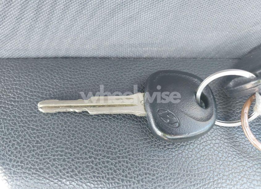 Photo 11 of 2013 Hyundai Elantra GLS (VIN 5NPDH4AE0DH298618)