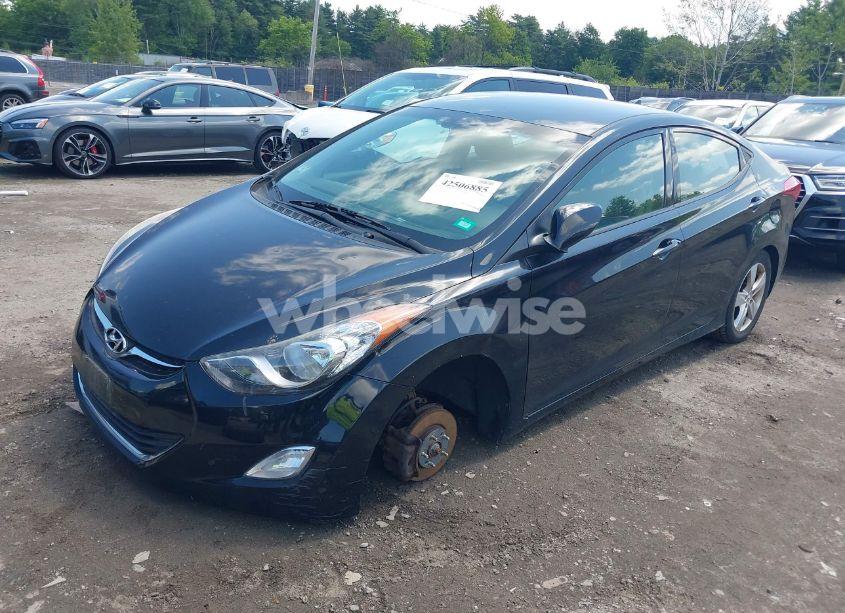 Photo 2 of 2013 Hyundai Elantra GLS (VIN 5NPDH4AE0DH298618)