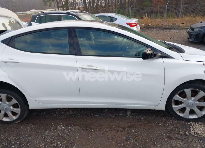 Photo 13 of 2013 Hyundai Elantra GLS/LIMITED (VIN 5NPDH4AE0DH309021)