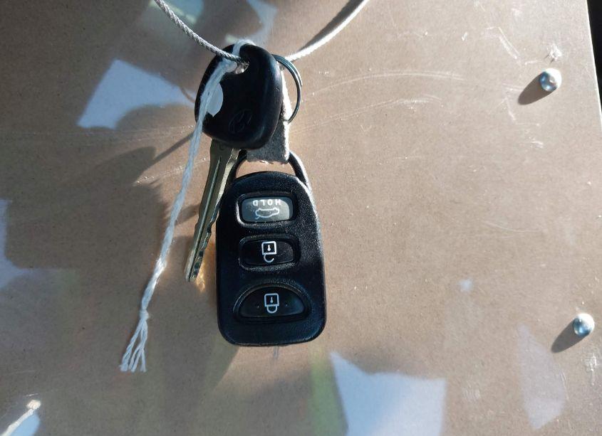 Photo 11 of 2013 Hyundai Elantra LIMITED (VIN 5NPDH4AE0DH320875)