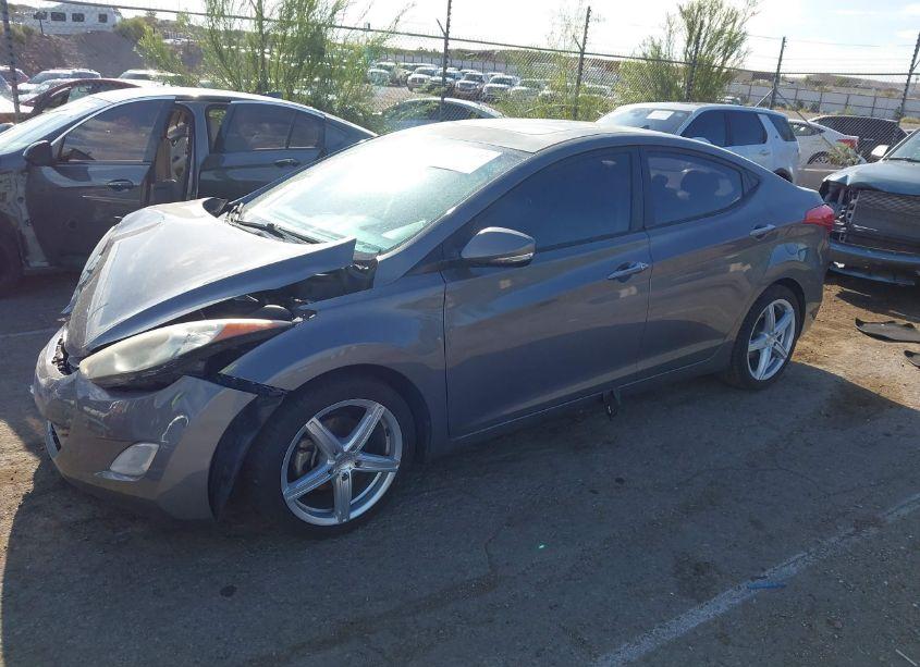 Photo 2 of 2013 Hyundai Elantra LIMITED (VIN 5NPDH4AE0DH320875)