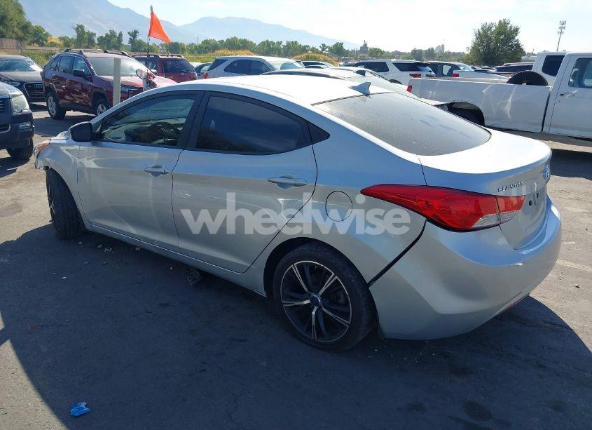 Photo 3 of 2013 Hyundai Elantra LIMITED (VIN 5NPDH4AE0DH333786)