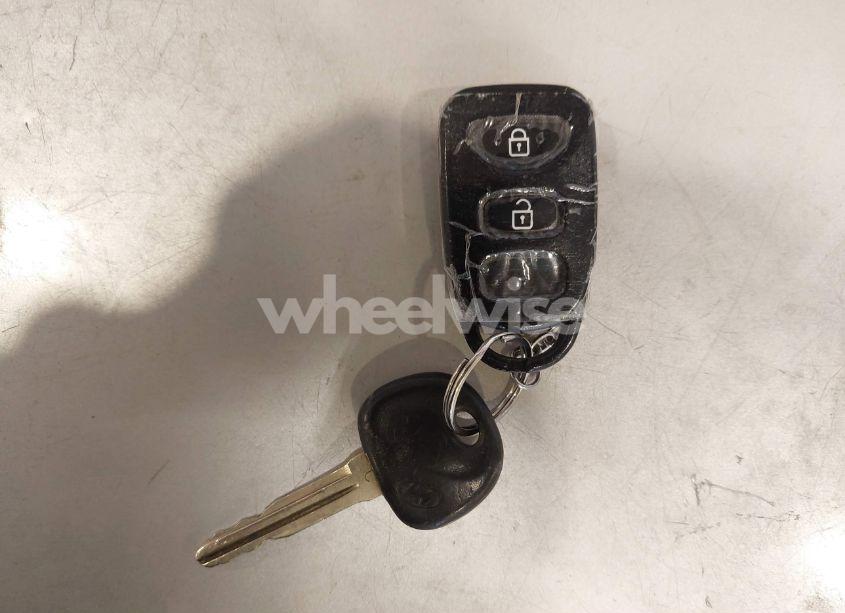 Photo 11 of 2013 Hyundai Elantra GLS (VIN 5NPDH4AE0DH349227)