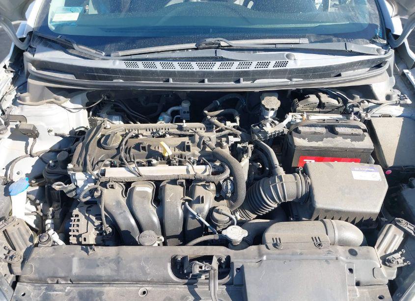 Photo 10 of 2013 Hyundai Elantra GLS (VIN 5NPDH4AE0DH349759)