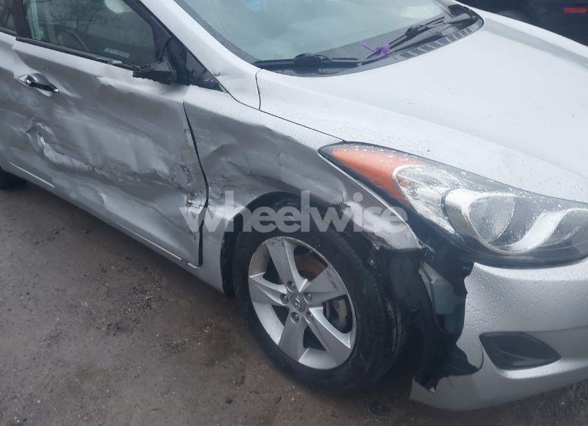 Photo 6 of 2013 Hyundai Elantra GLS (VIN 5NPDH4AE0DH371468)