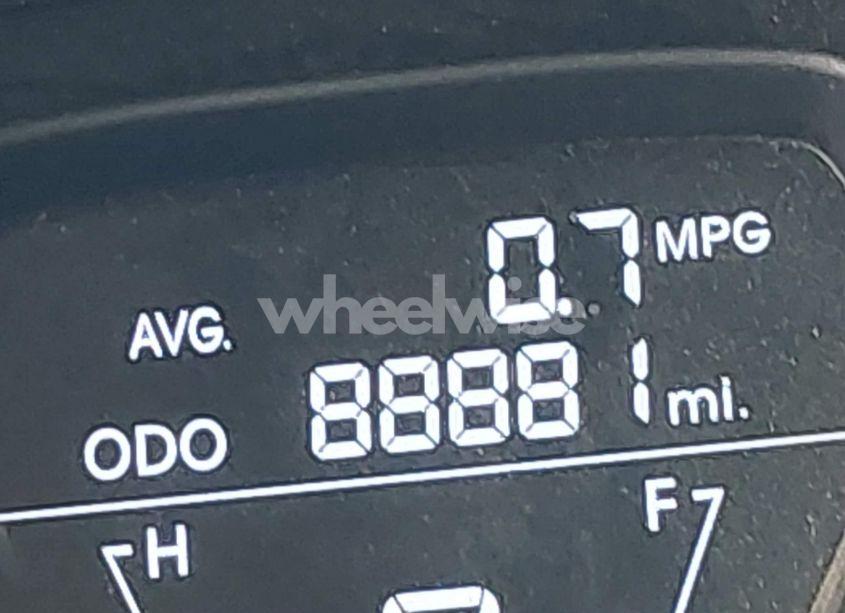 Photo 16 of 2013 Hyundai Elantra GLS (VIN 5NPDH4AE0DH373706)