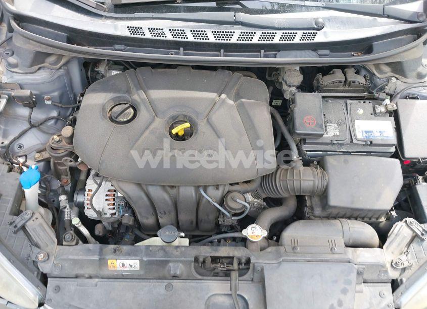 Photo 10 of 2013 Hyundai Elantra GLS (VIN 5NPDH4AE0DH373740)