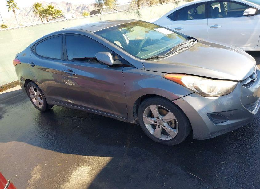 Photo 13 of 2013 Hyundai Elantra GLS (VIN 5NPDH4AE0DH378520)