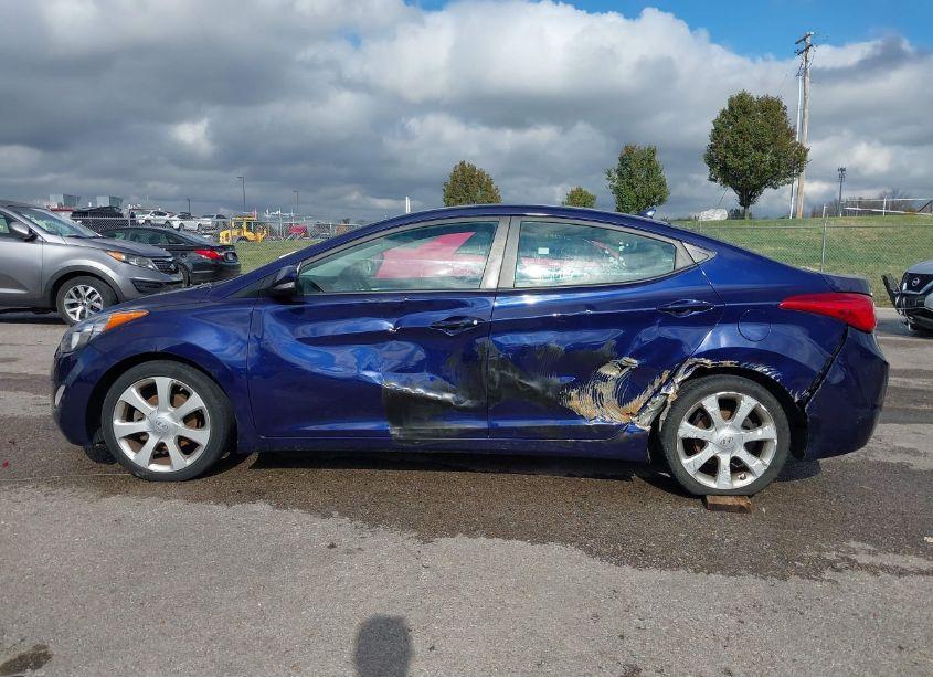 Photo 14 of 2013 Hyundai Elantra LIMITED (VIN 5NPDH4AE0DH383023)