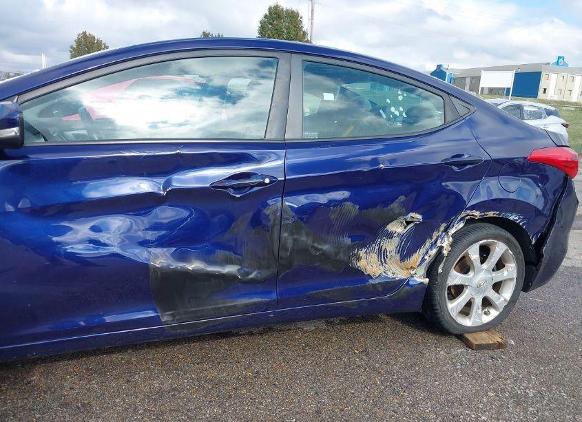 Photo 17 of 2013 Hyundai Elantra LIMITED (VIN 5NPDH4AE0DH383023)