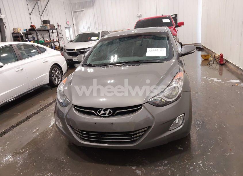 Photo 12 of 2013 Hyundai Elantra LIMITED (VIN 5NPDH4AE0DH385841)