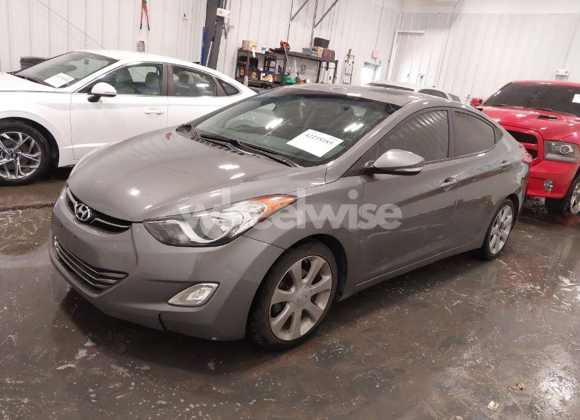 Photo 2 of 2013 Hyundai Elantra LIMITED (VIN 5NPDH4AE0DH385841)