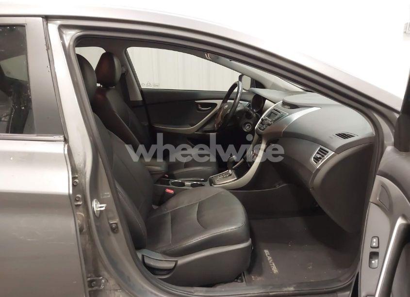 Photo 5 of 2013 Hyundai Elantra LIMITED (VIN 5NPDH4AE0DH385841)