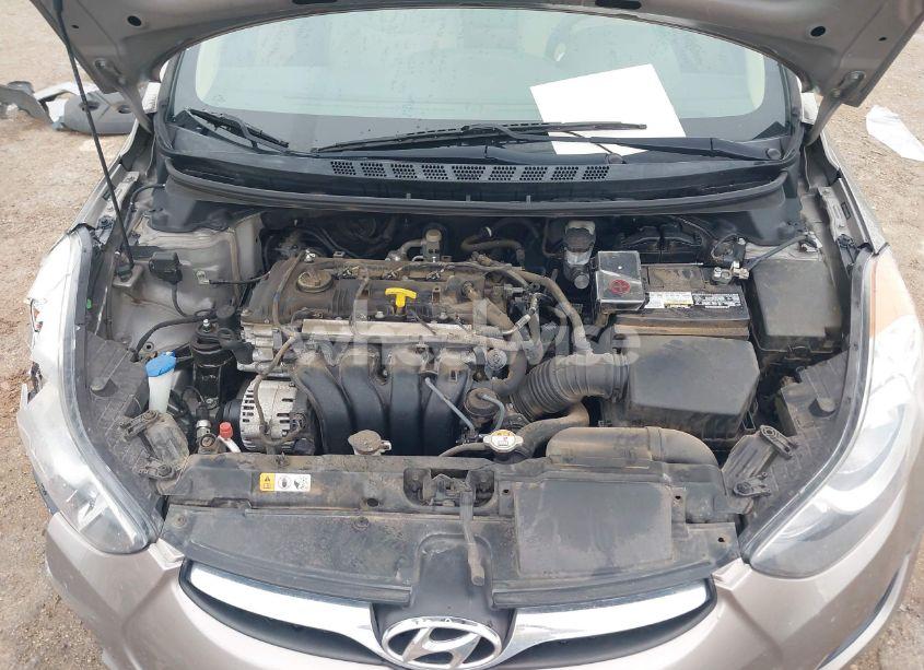 Photo 10 of 2013 Hyundai Elantra GLS (VIN 5NPDH4AE0DH408888)
