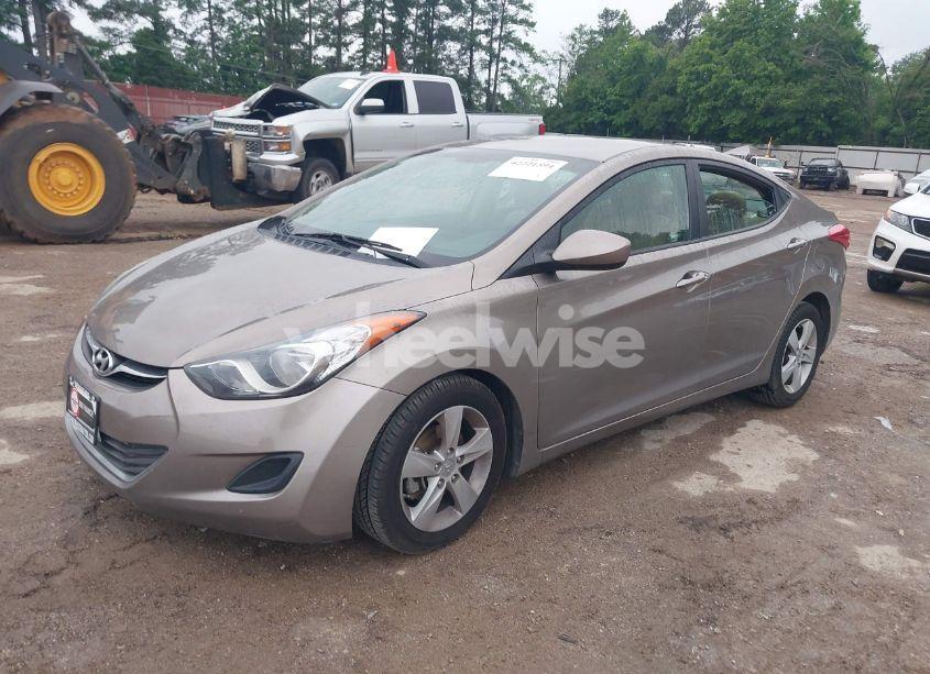 Photo 2 of 2013 Hyundai Elantra GLS (VIN 5NPDH4AE0DH408888)
