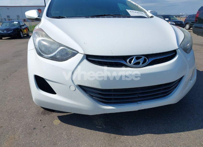 Photo 6 of 2013 Hyundai Elantra GLS (VIN 5NPDH4AE0DH410382)