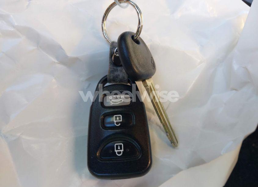 Photo 11 of 2013 Hyundai Elantra GLS (VIN 5NPDH4AE0DH414464)