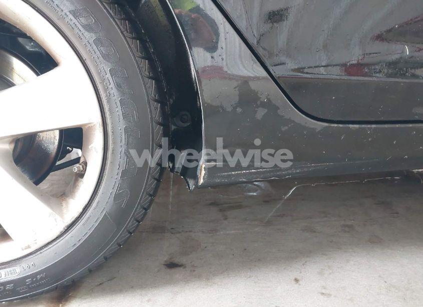 Photo 12 of 2013 Hyundai Elantra GLS (VIN 5NPDH4AE0DH420815)