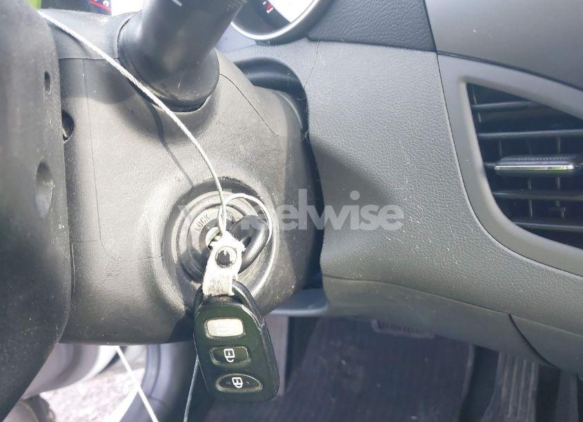 Photo 11 of 2013 Hyundai Elantra GLS (VIN 5NPDH4AE0DH434844)