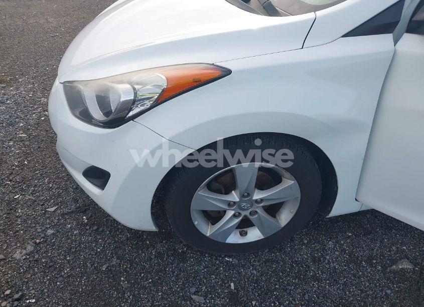 Photo 6 of 2013 Hyundai Elantra GLS (VIN 5NPDH4AE0DH434844)